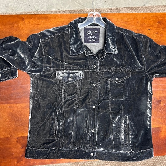 Kayla Seo Gray Velvet Blazer/Jacket - Picture 3 of 9